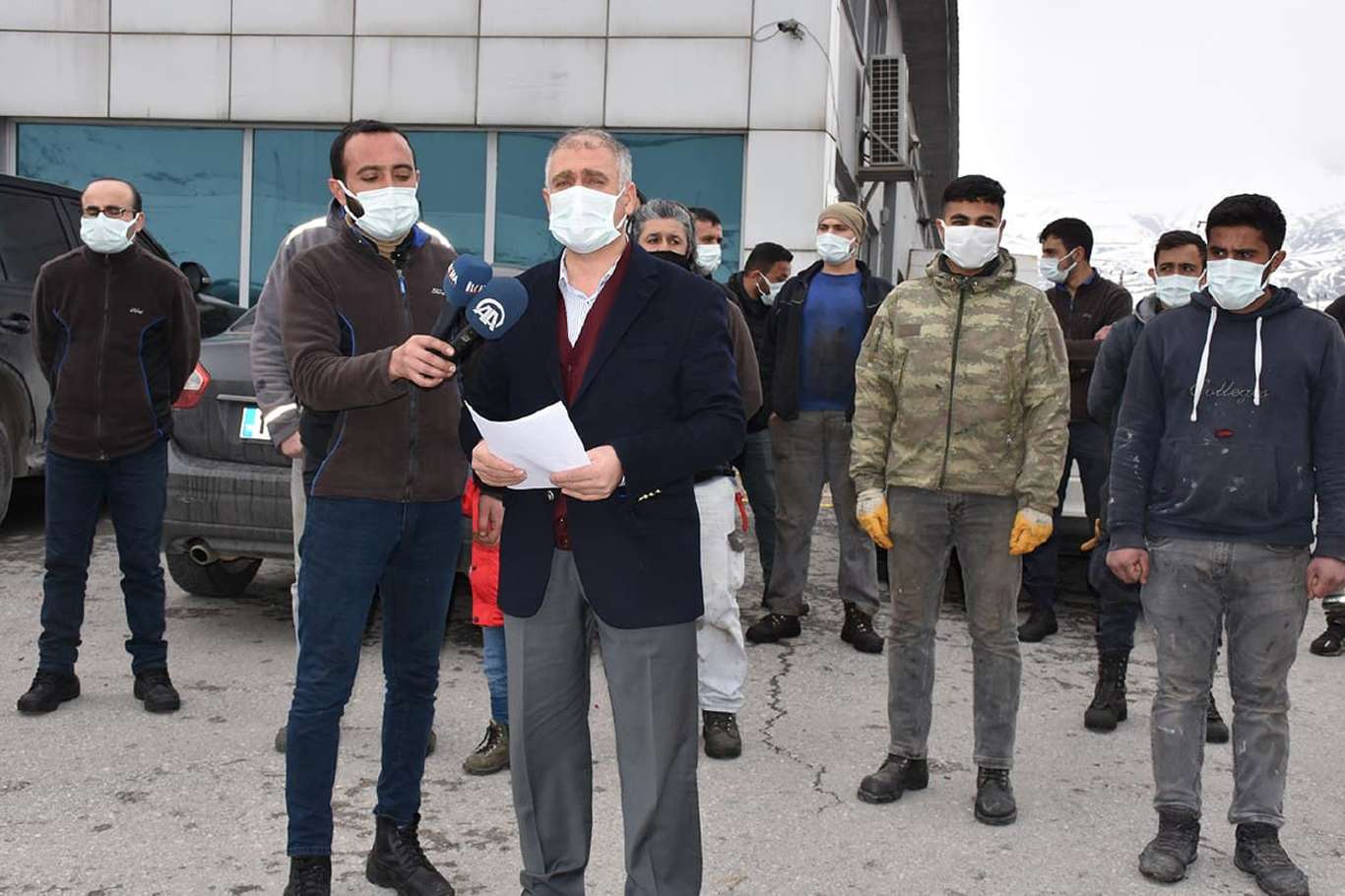 Ford Otosan'ın sözleşme feshi yatırımcı ve işçiyi mağdur etti Ford Otosan'ın sözleşme feshi yatırımcı ve işçiyi mağdur etti